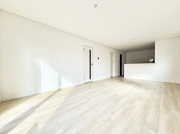 ■家族が自然と集まり、楽しい時間を過ごせるリビング