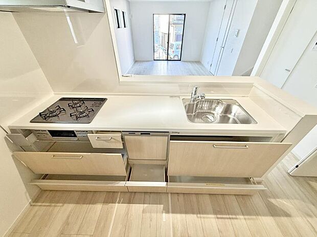 ■家族の絆を深める、温もりのあるキッチン