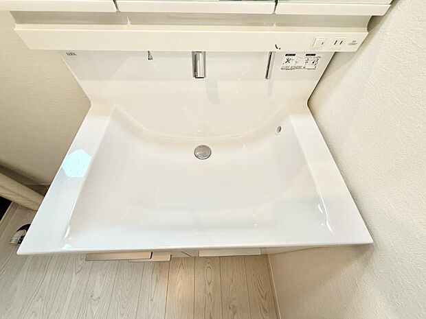 ■手洗いや顔を洗う時も快適に使える便利なシャワー