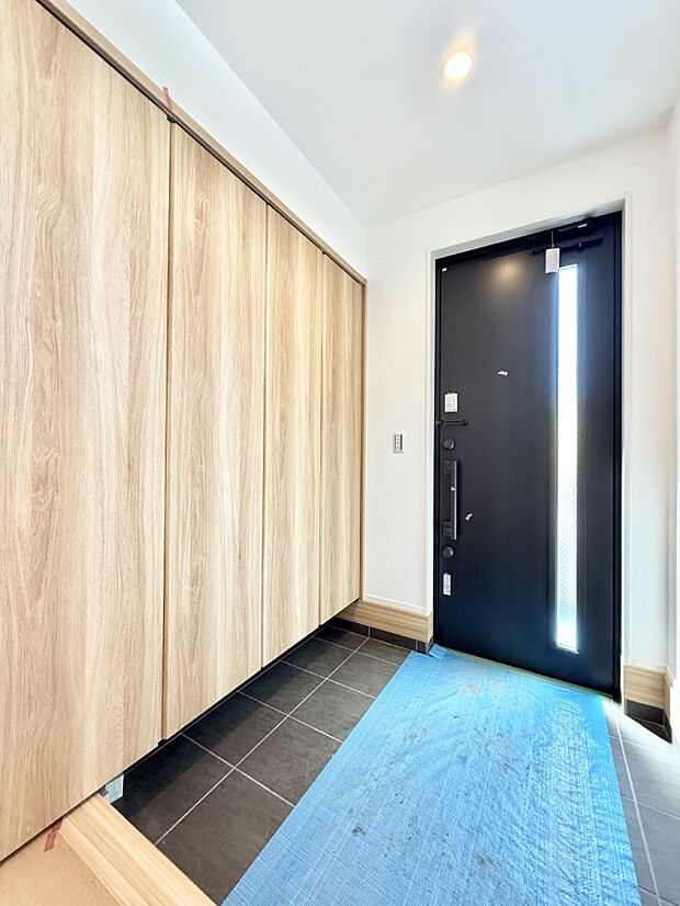 ■ ここから始まる一日、すっきり整った玄関