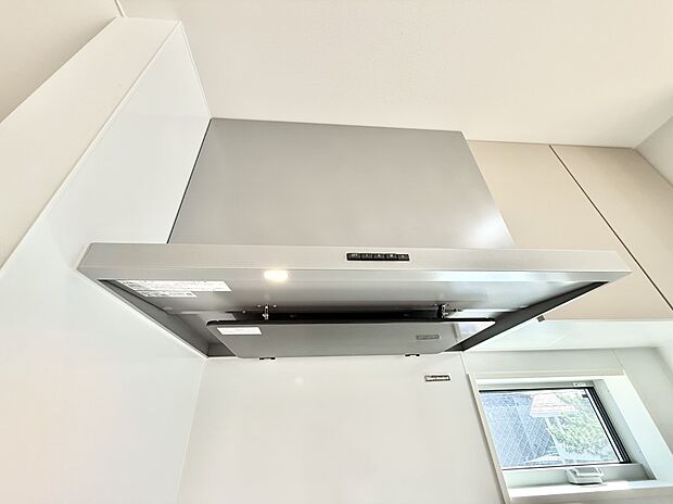 ■調理時の蒸気や匂いが換気扇に誘導され、効率的に排煙ができます。