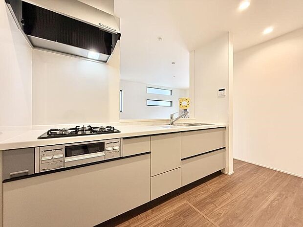 ■シンプルで美しく心地よい時間を生むキッチン空間