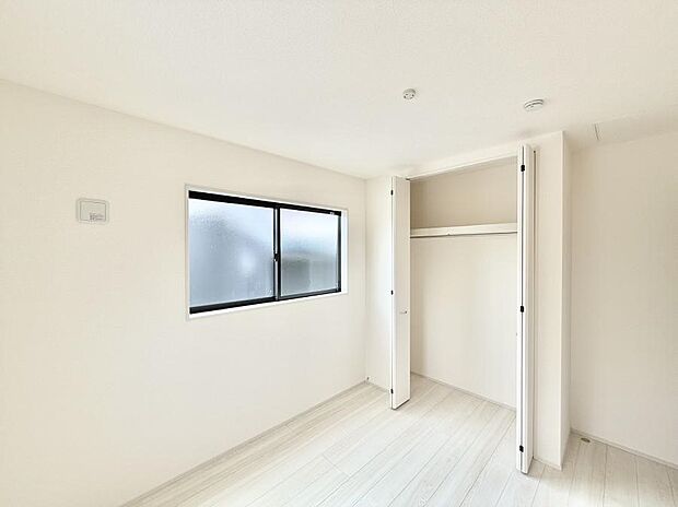 ■陽射しが差し込む暖かいお部屋