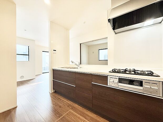 ■家族の絆を深める、温もりのあるキッチン