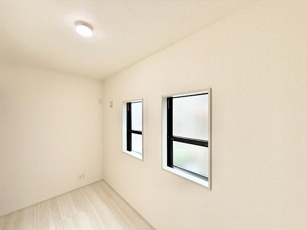 ■窓の配置や通気性の良い設計で部屋の空気がこもらず、常に新鮮な空気が流れます