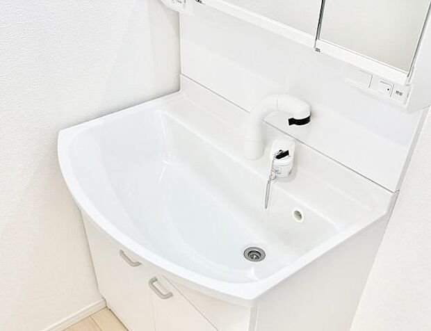 ■手洗いや顔を洗う時も快適に使える便利なシャワー