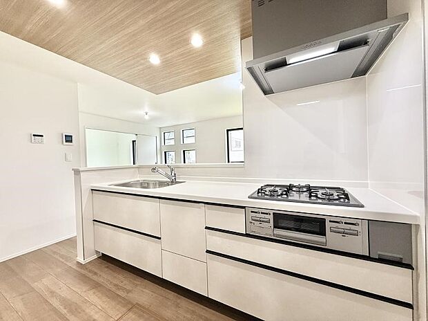 ■広々キッチンでお子さんも一緒にお手伝いできます！