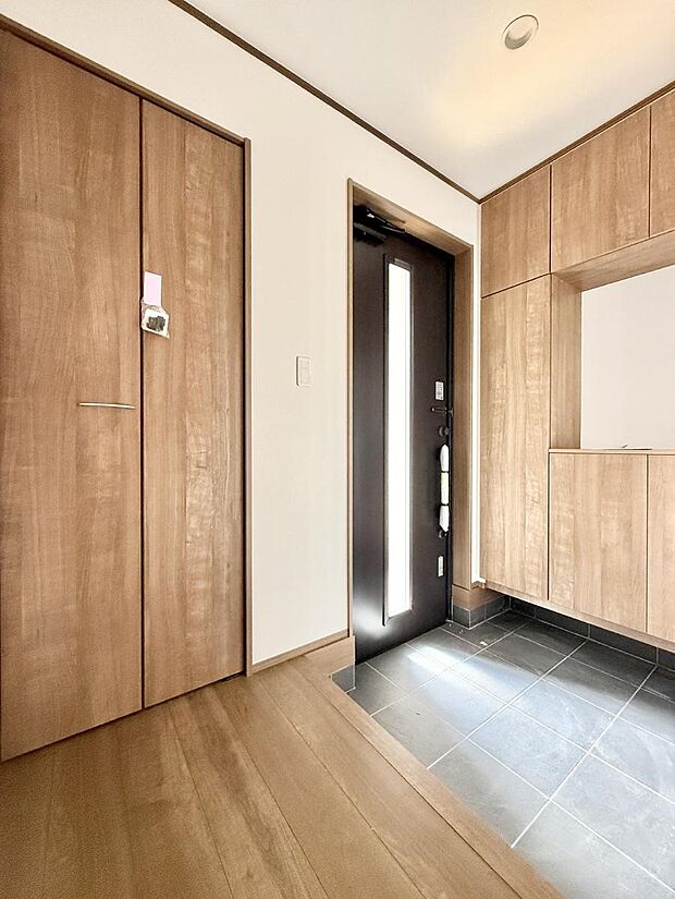 ■ シンプルで美しく、快適な暮らしの入り口