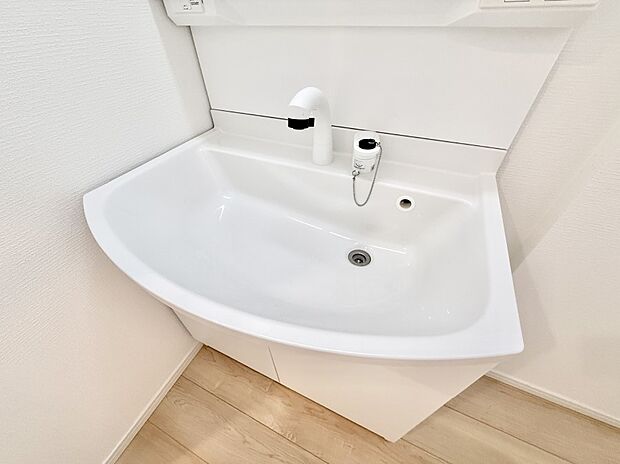 ■手洗いや顔を洗う時も快適に使える便利なシャワー