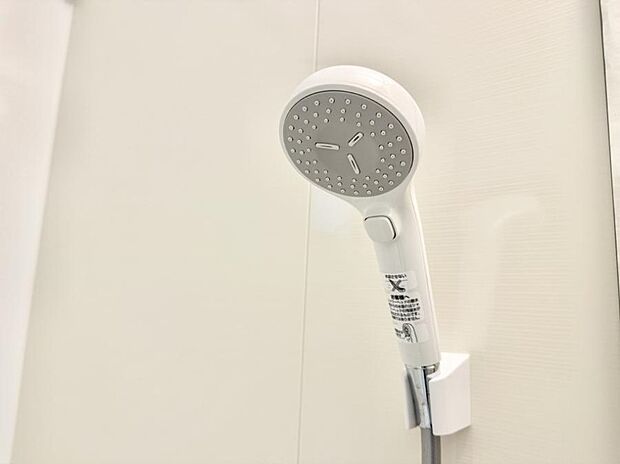 ■手元で簡単に止水できるため、水の無駄遣いを減らすことができます。