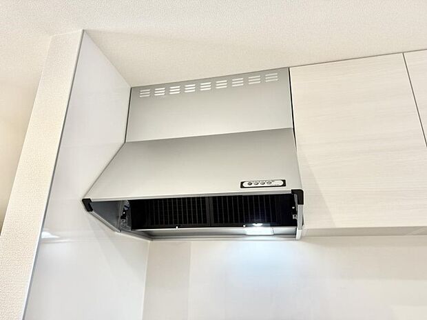 ■調理時の蒸気や匂いが換気扇に誘導され、効率的に排煙ができます。