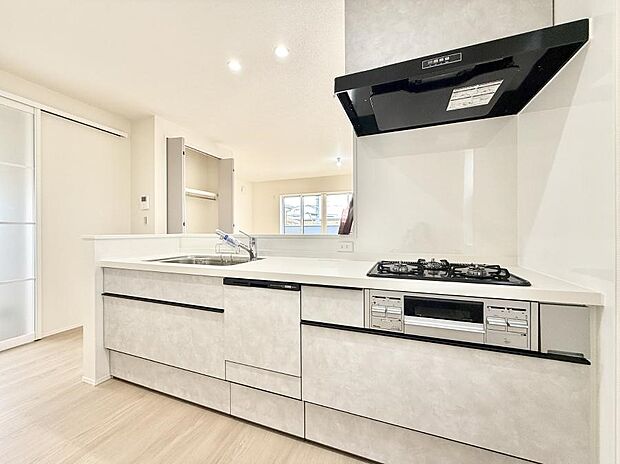 ■家族の絆を深める、温もりのあるキッチン