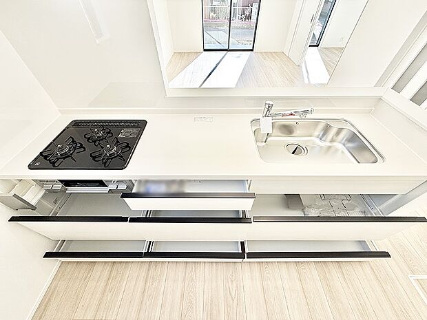 ■家族の絆を深める、温もりのあるキッチン