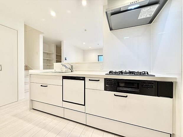 ■シンプルで美しく心地よい時間を生むキッチン空間