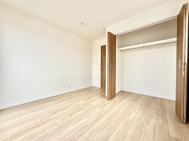 ■大きな収納で荷物がスッキリ片付きます  