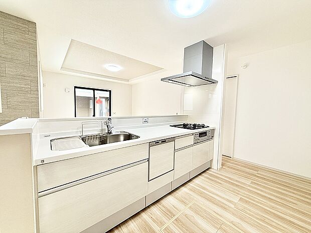 ■シンプルで機能的、毎日使いやすいキッチン