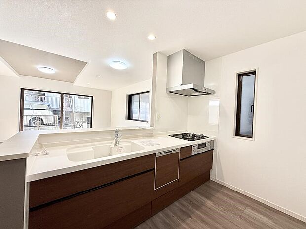 ■シンプルで美しく心地よい時間を生むキッチン空間