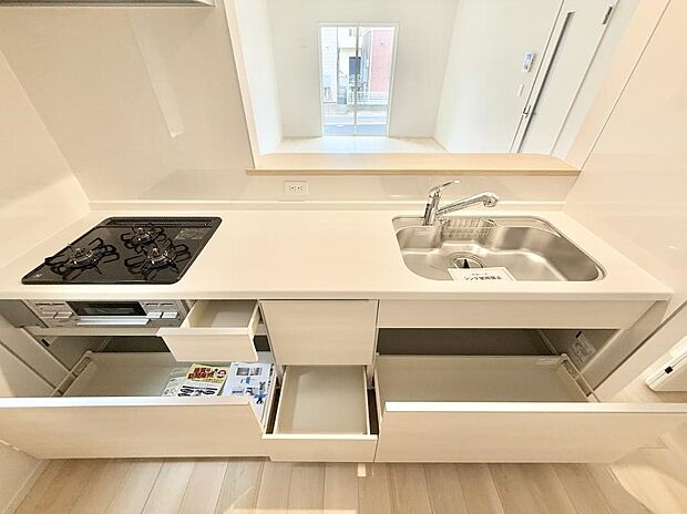 ■家族の絆を深める、温もりのあるキッチン