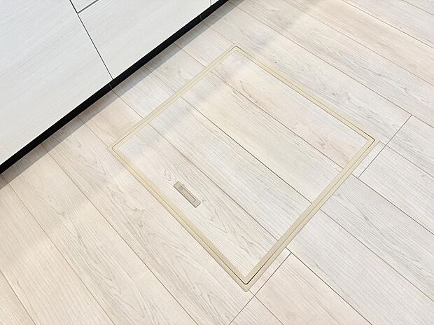 ■季節物など簡単に収納でき便利