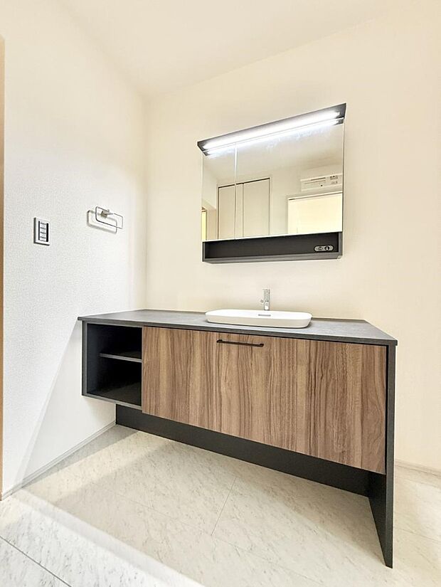 ■朝の準備がスムーズにできる広さです