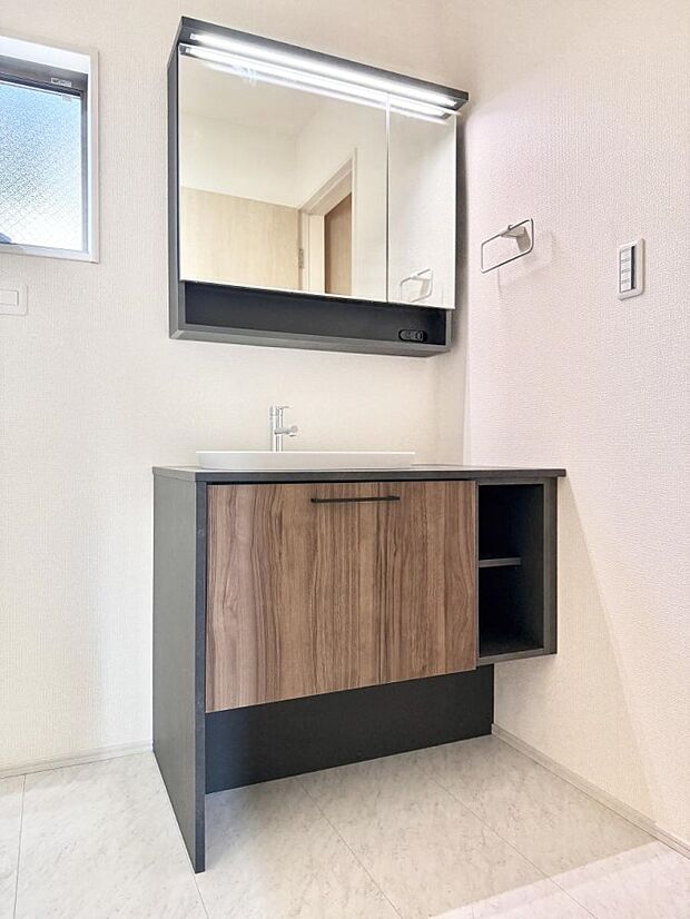 ■朝の準備がスムーズにできる広さです