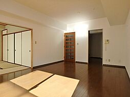 ルミエール薬師寺 3階4LDKのリビング/ダイニング