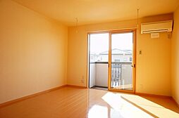 ソレアード B 2階1Kのリビング/ダイニング