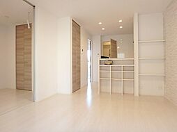 プリズム A 1階1LDKのリビング/ダイニング