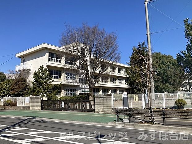 【小学校】三芳町立藤久保小学校まで479ｍ