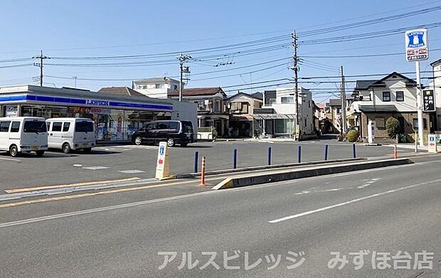 【コンビニエンスストア】ローソン　富士見上沢公園前店まで631ｍ