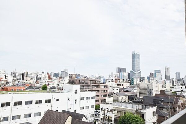 apartment 東京都新宿区百人町２丁目
地図を見る