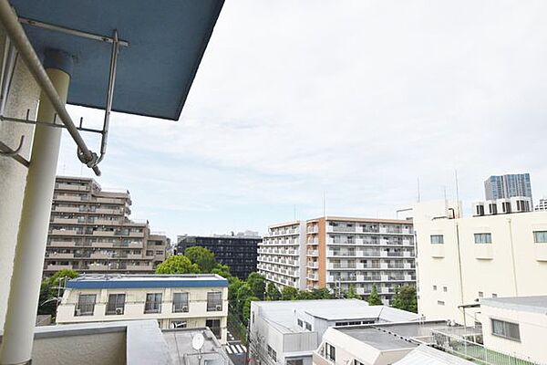 apartment 東京都新宿区百人町２丁目
地図を見る