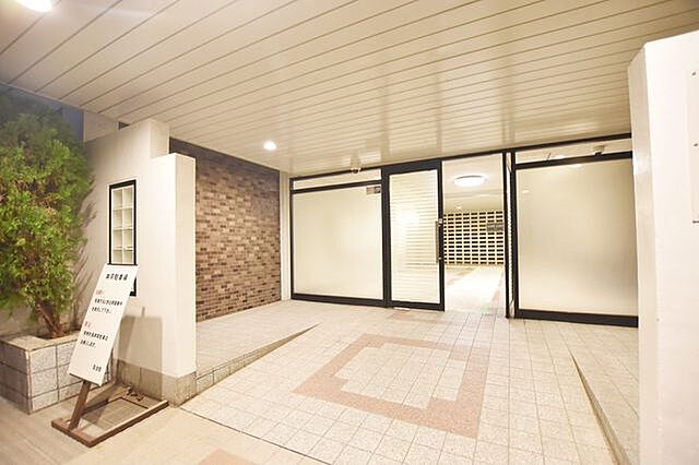 エントランス 小田急小田原線 代々木八幡駅 徒歩7分