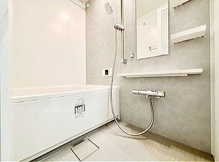 1日の疲れを取り心身を癒すことができる住まいの中のリラクゼーション空間。心からゆったりと寛いでいただけるよう、ゆとりのスペースを確保しております♪