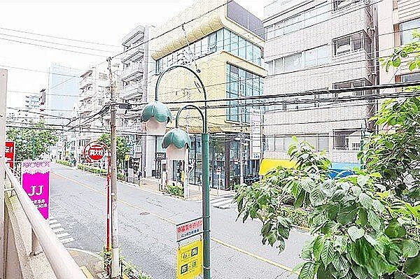 少し優雅に、眺望の良い部屋で新生活をしてみませんか？青空がみえたり、眺望や窓からの景色が良いと、家で過ごす時間も快適です。
