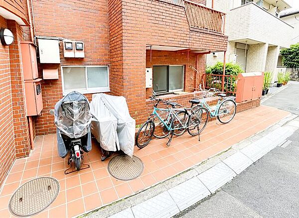 駐輪場付で、通勤・通学・お買い物など自転車をご利用いただけます。