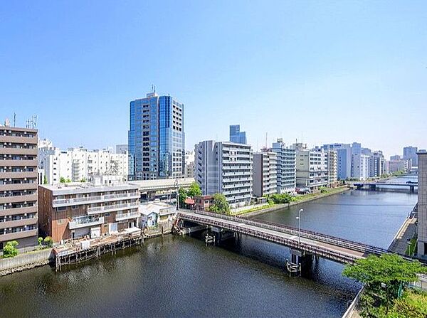 少し優雅に、眺望の良い部屋で新生活をしてみませんか？青空がみえたり、眺望や窓からの景色が良いと、家で過ごす時間も快適です。
