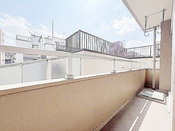 バルコニーを拡大表示