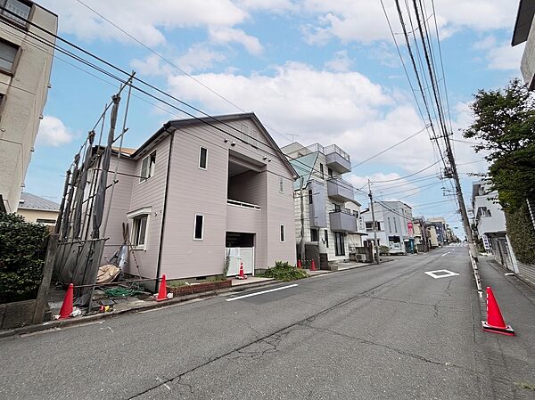 前面道路含む現況写真