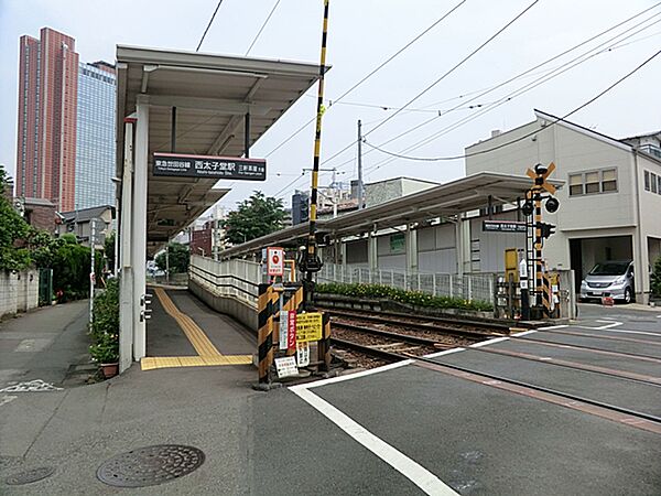 東急世田谷線　西太子堂駅