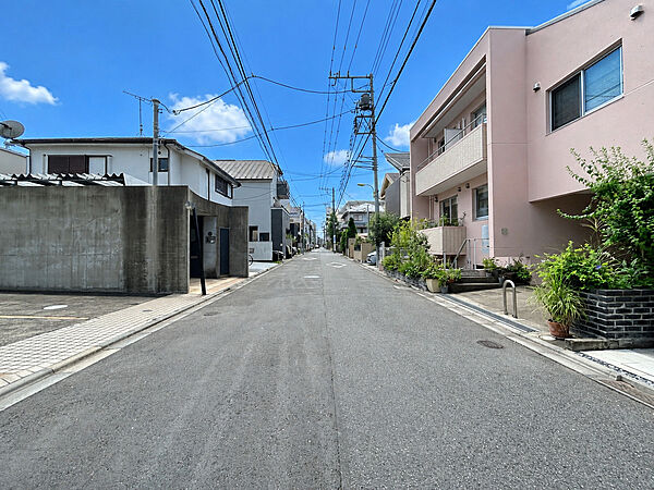 南東側5.9ｍの前面道路