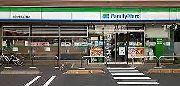 ファミリーマート弦巻五丁目店