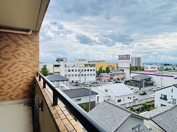 apartment 群馬県前橋市文京町1丁目
地図を見る