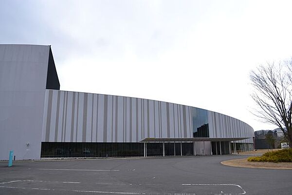 こもれびの降る丘　遊学館 3030m