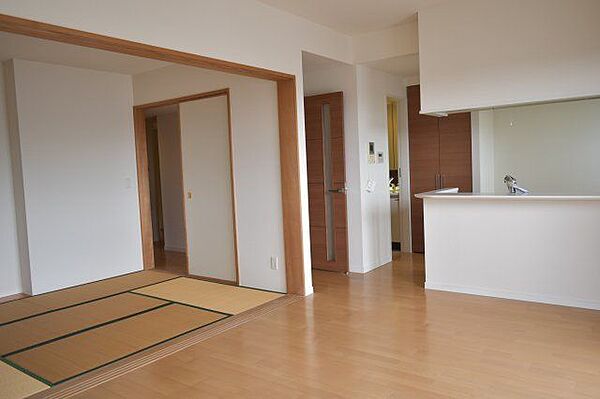 apartment 宮城県石巻市流留字沖
地図を見る