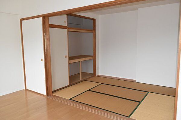 apartment 宮城県石巻市流留字沖
地図を見る