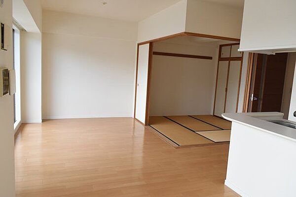 apartment 宮城県石巻市流留字沖
地図を見る