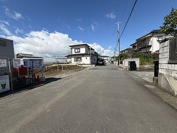 前面道路含む現地写真