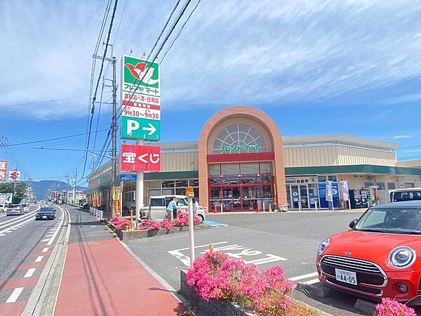 フレンドマート膳所店まで1586m