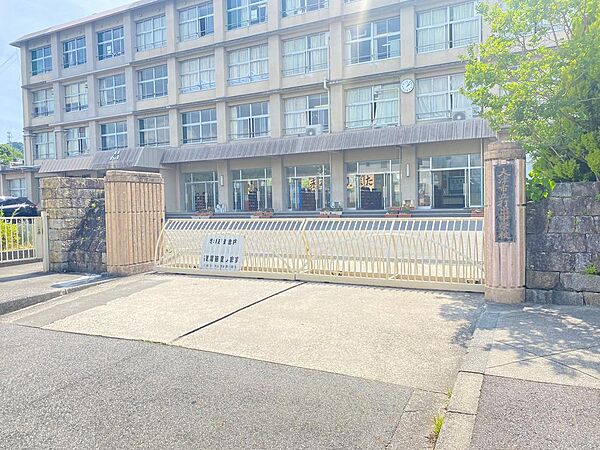 大津市立打出中学校まで1293m